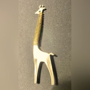 Vintage Signed Lang Giraffe Sterling Silver & Spiral Brass Neck Accent Brooch